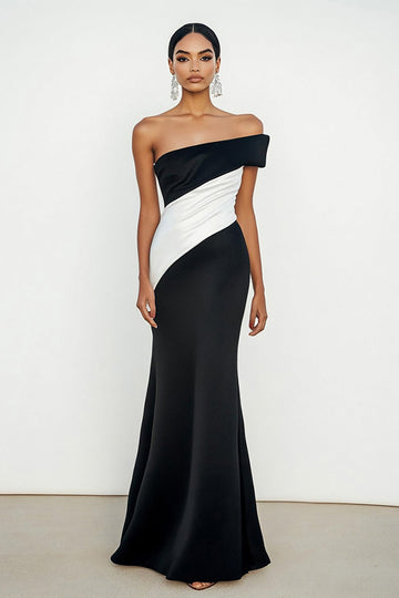 Robe longue formelle froncée en satin mat noir sans bretelles